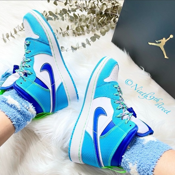Nike Air Jordan 1 Mid SE Sprite Blue Women’s 6.5 New Y5 - Picture 3 of 16